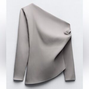 Asymmetric Ruched Stretch Top,NWT, Size L